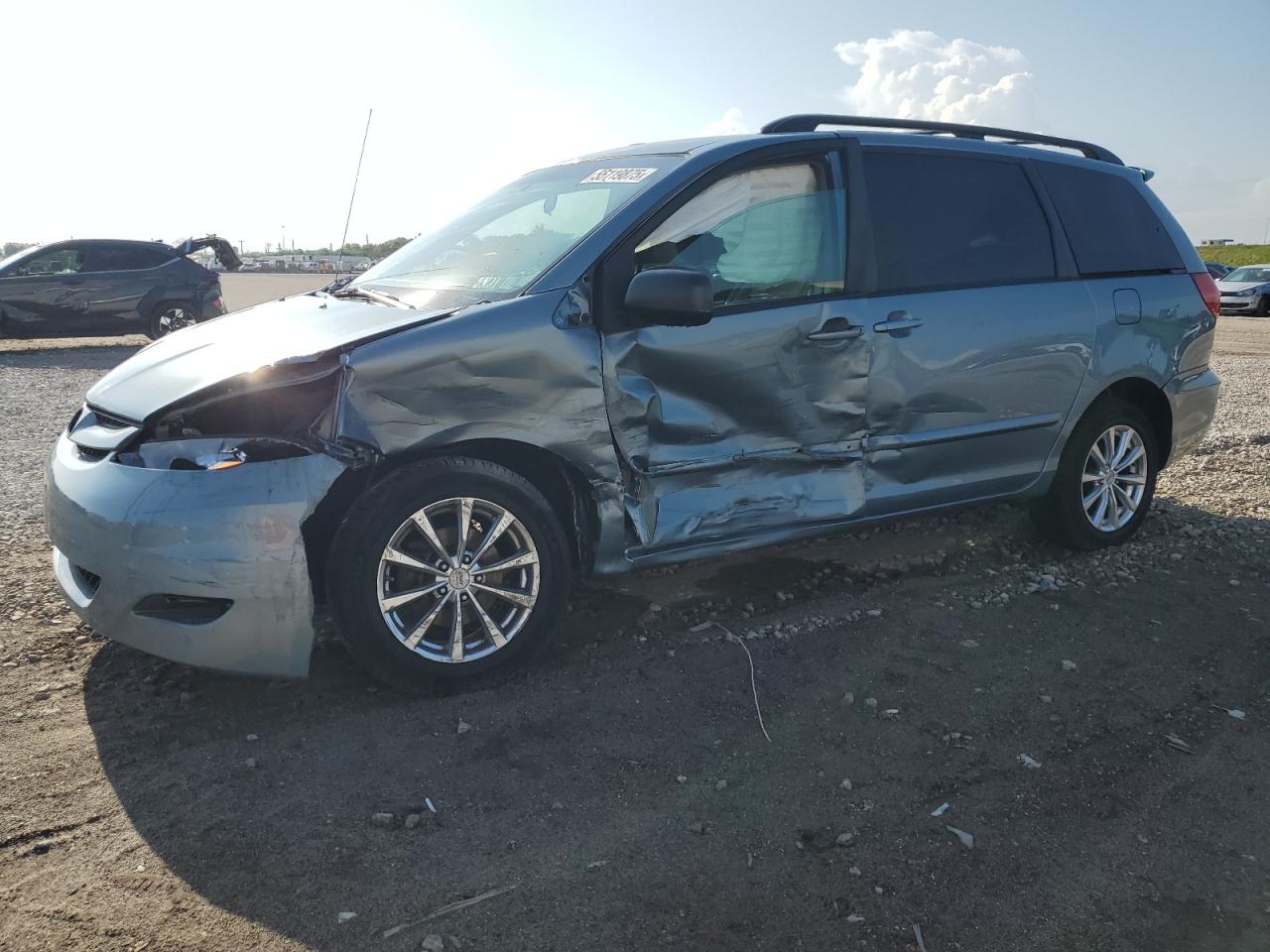 2010 Toyota Sienna Le