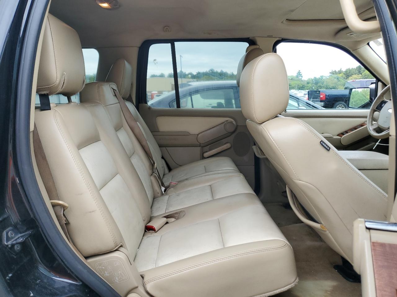 2007 Ford Explorer Eddie Bauer VIN: 1FMEU74E17UA53197 Lot: 56338225