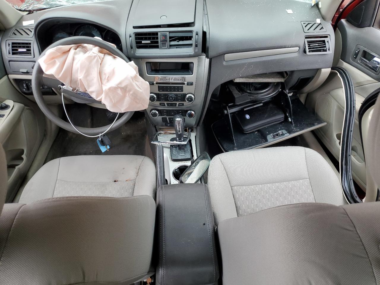 2011 Ford Fusion Se VIN: 3FAHP0HA2BR266673 Lot: 55531525