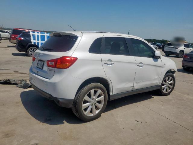  MITSUBISHI OUTLANDER 2015 Белый