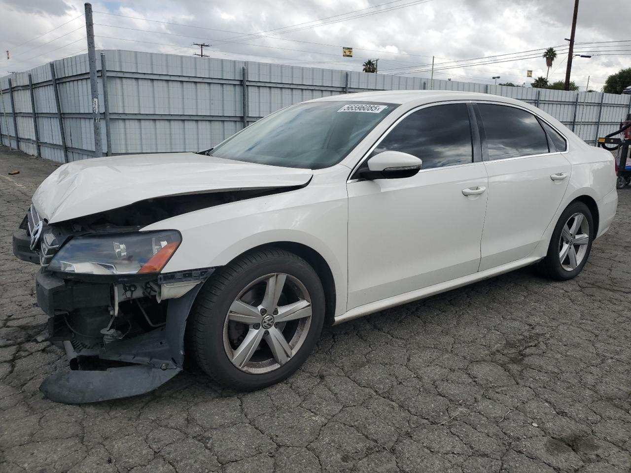 2012 Volkswagen Passat Se за продажба в Colton, CA - Front End