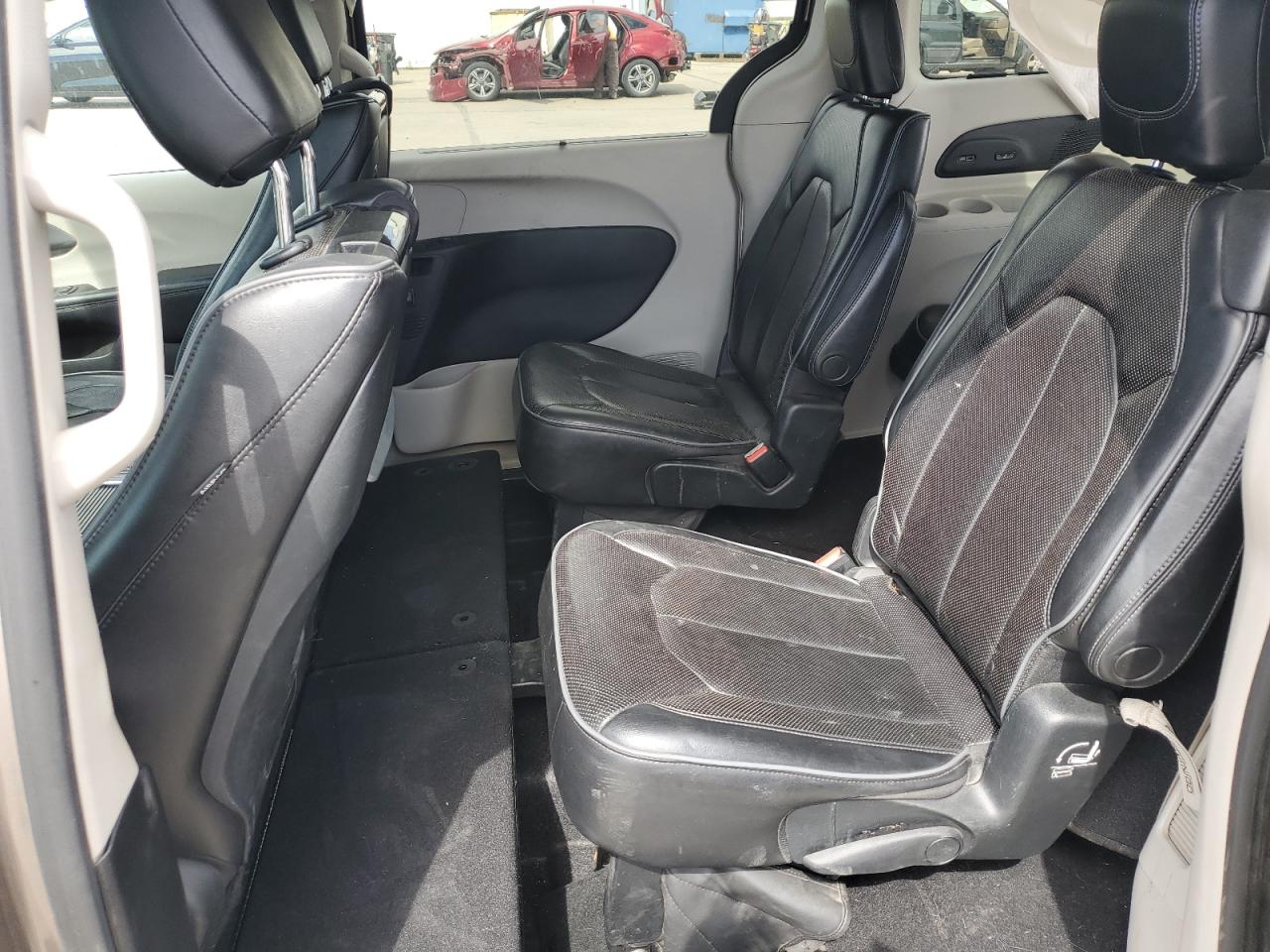 2017 Chrysler Pacifica Limited VIN: 2C4RC1GG5HR759865 Lot: 56431515