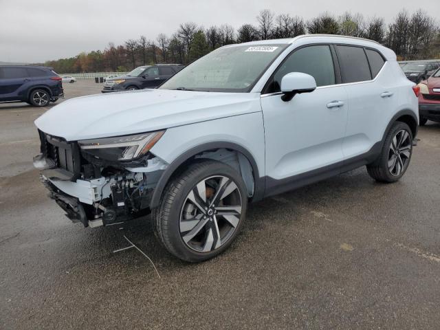 VOLVO XC40 PLUS 2024