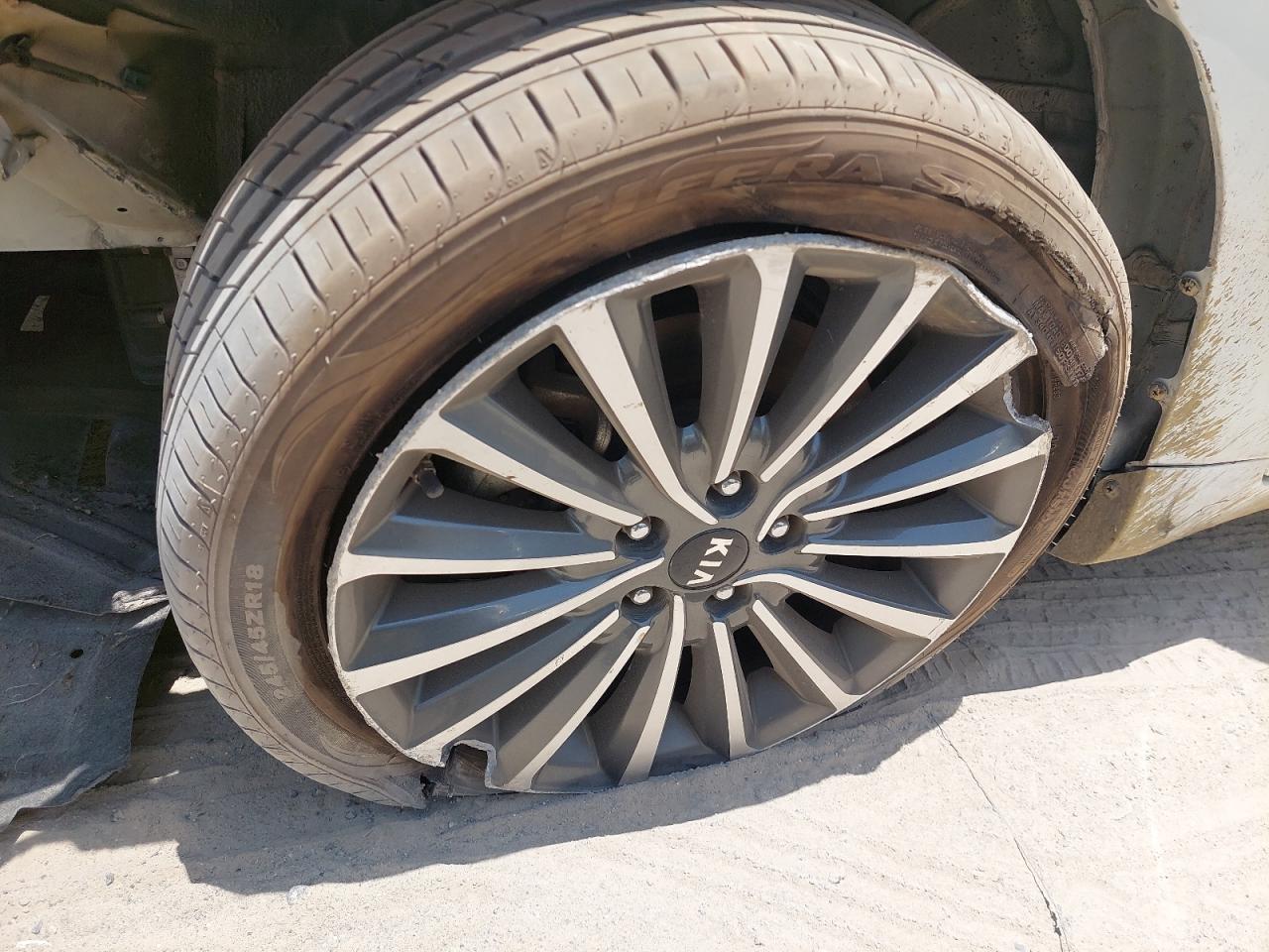 KNALC4116K5152547 - 2019 Kia CADENZA - #54636635