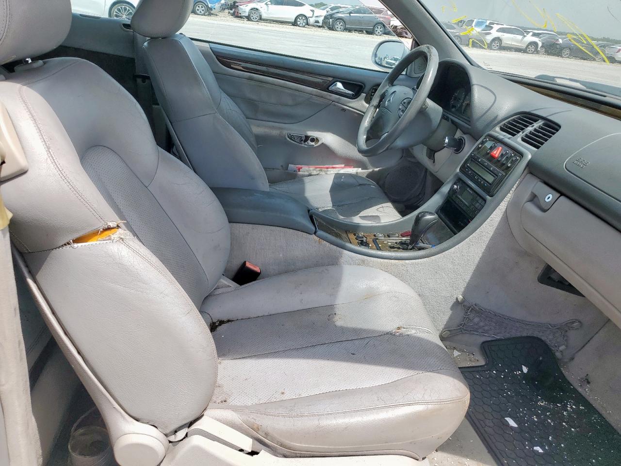 2002 Mercedes-Benz Clk 430 VIN: WDBLK70G12T114280 Lot: 57155725