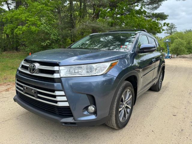  TOYOTA HIGHLANDER 2017 Blue