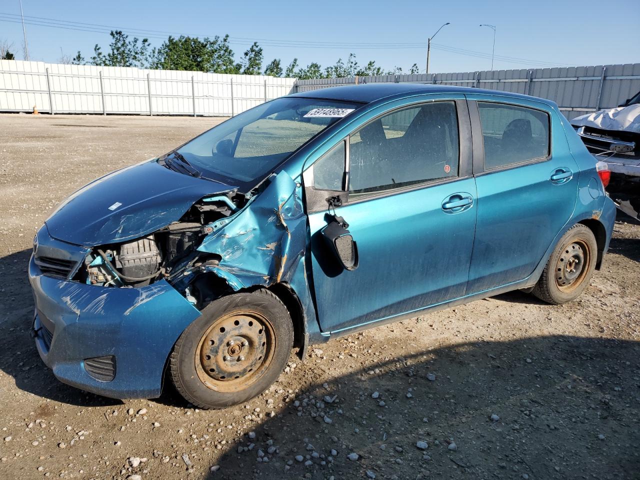 2012 Toyota Yaris de vânzare în Nisku, AB - Front End