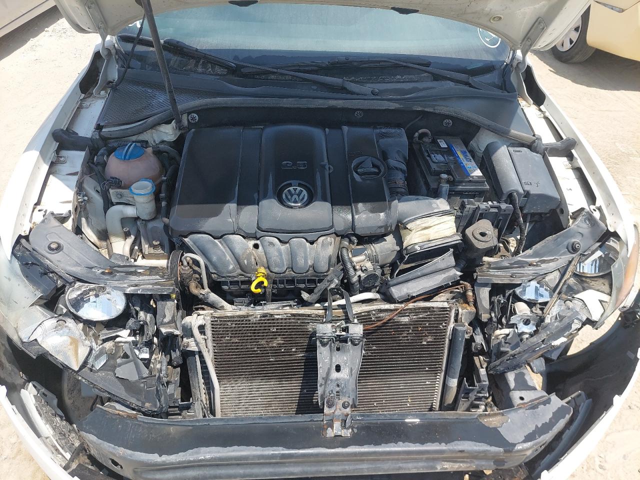 WVWAR7A3XFC000090 - 2015 Volkswagen Passat - #undefined