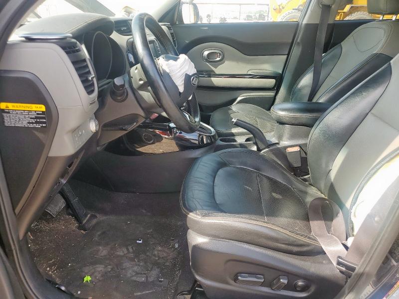  KIA SOUL 2016 Чорний