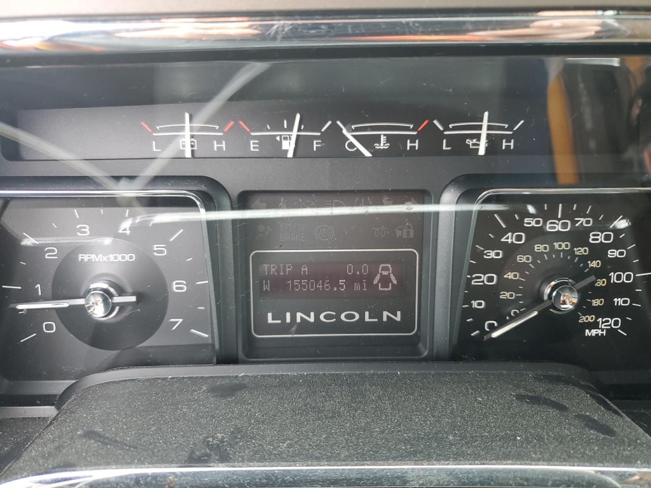 2011 Lincoln Navigator L VIN: 5LMJJ3J5XBEJ04989 Lot: 56669395