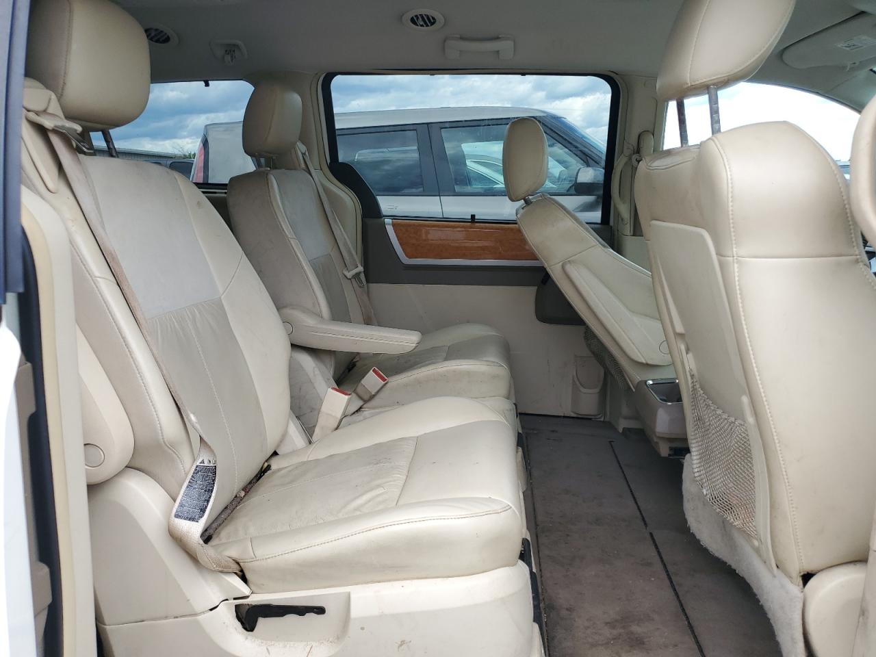 2010 Chrysler Town & Country Limited VIN: 2A4RR6DX3AR133490 Lot: 58176565