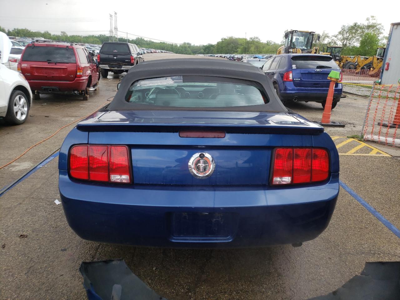2007 Ford Mustang VIN: 1ZVFT84N175273366 Lot: 56422655