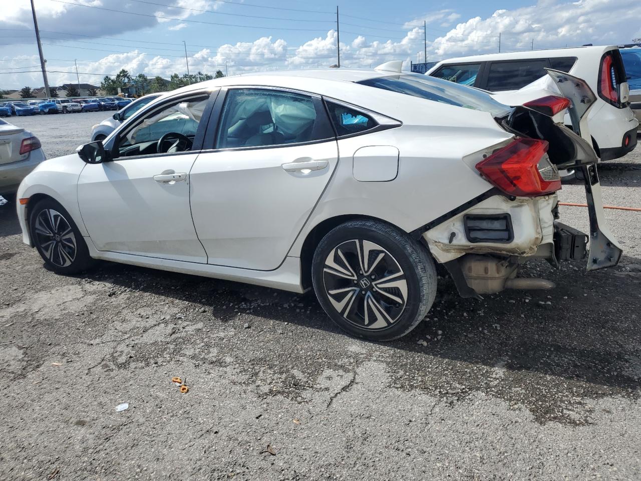 19XFC1F71HE032924 HONDA CIVIC 2017