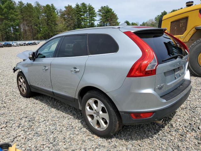 Паркетники VOLVO XC60 2013 Сріблястий