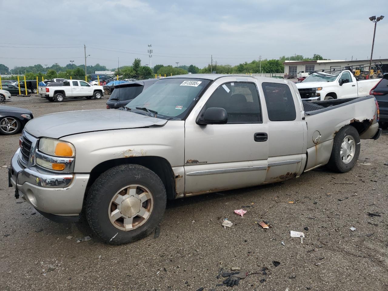 2005 Gmc New Sierra K1500 for Sale in Indianapolis, IN - All Over