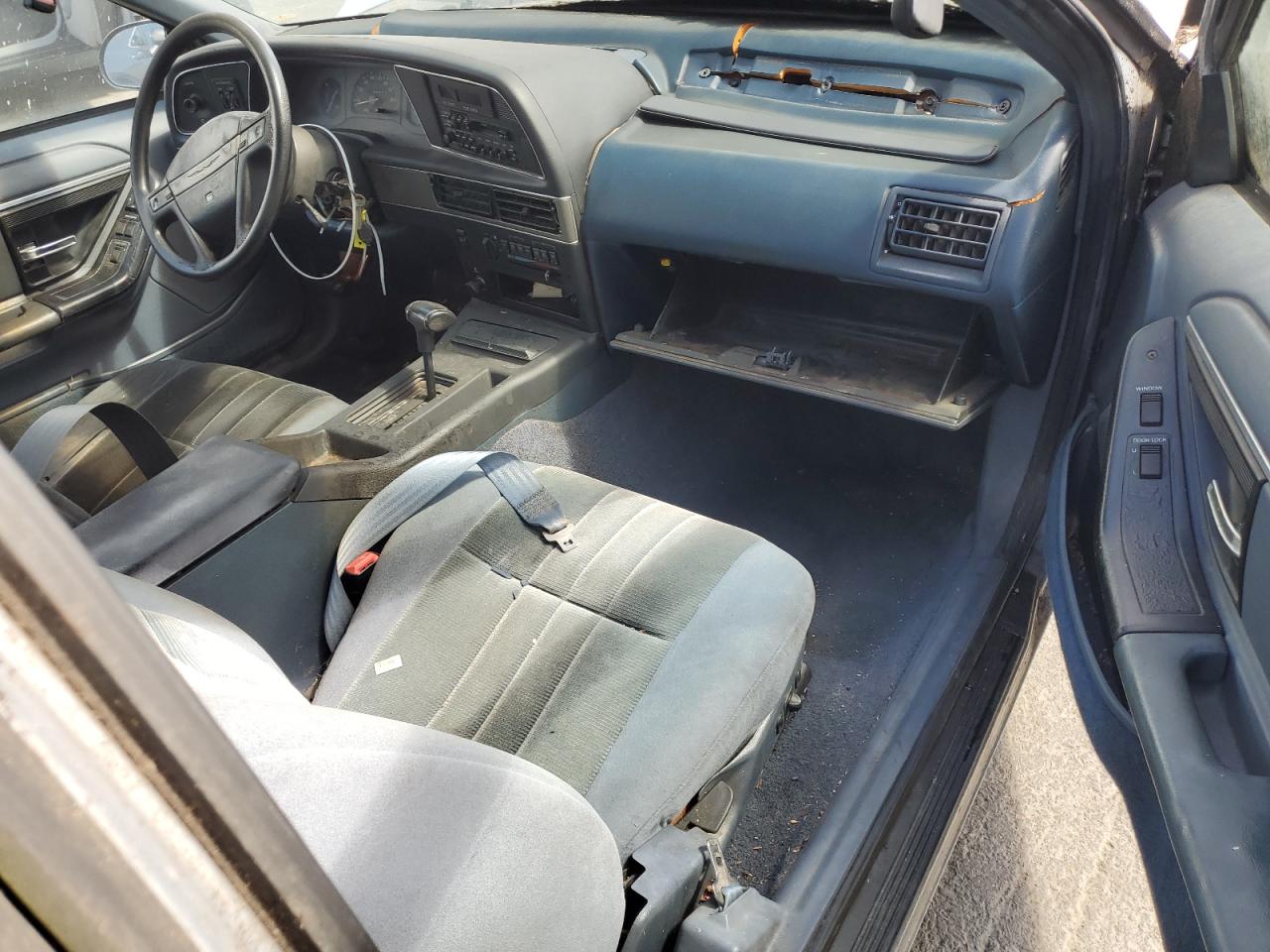 1990 Ford Thunderbird VIN: 1FAPP6040LH116438 Lot: 55843395