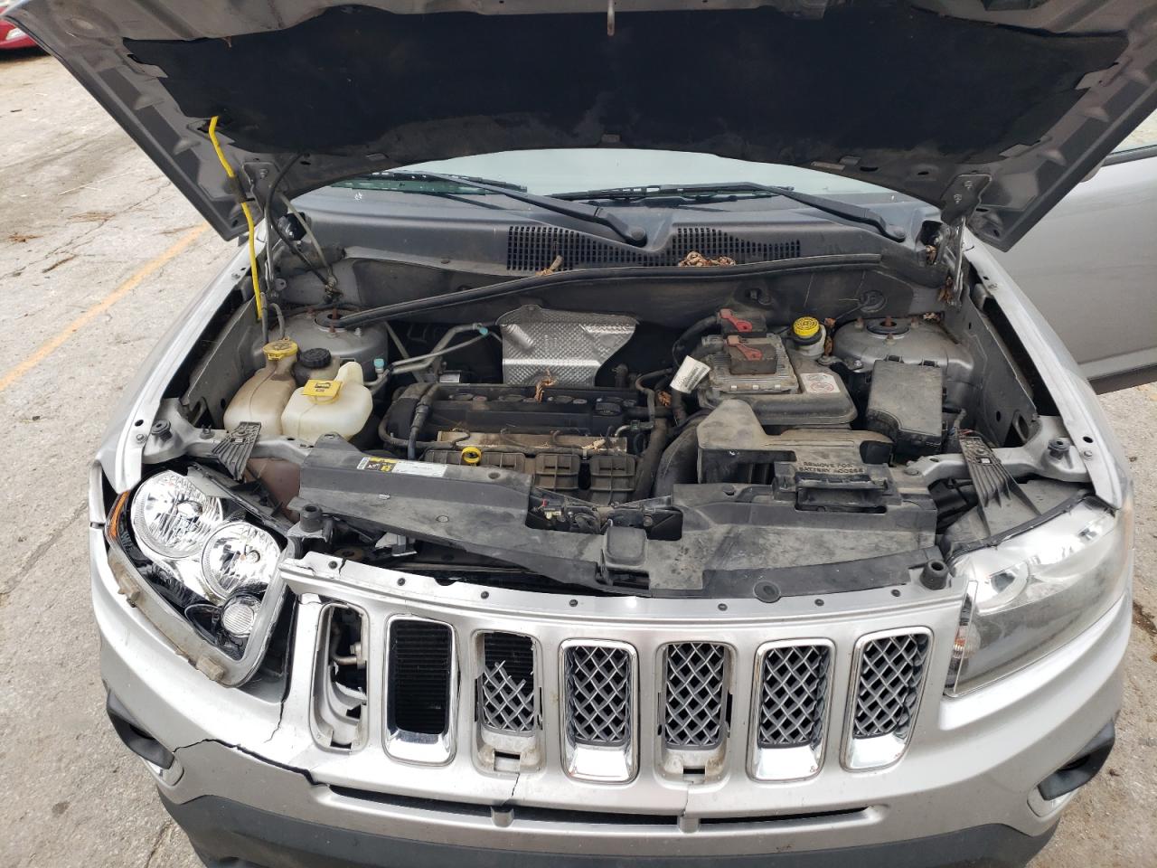 2016 Jeep Compass Latitude VIN: 1C4NJCEA7GD546819 Lot: 56486535