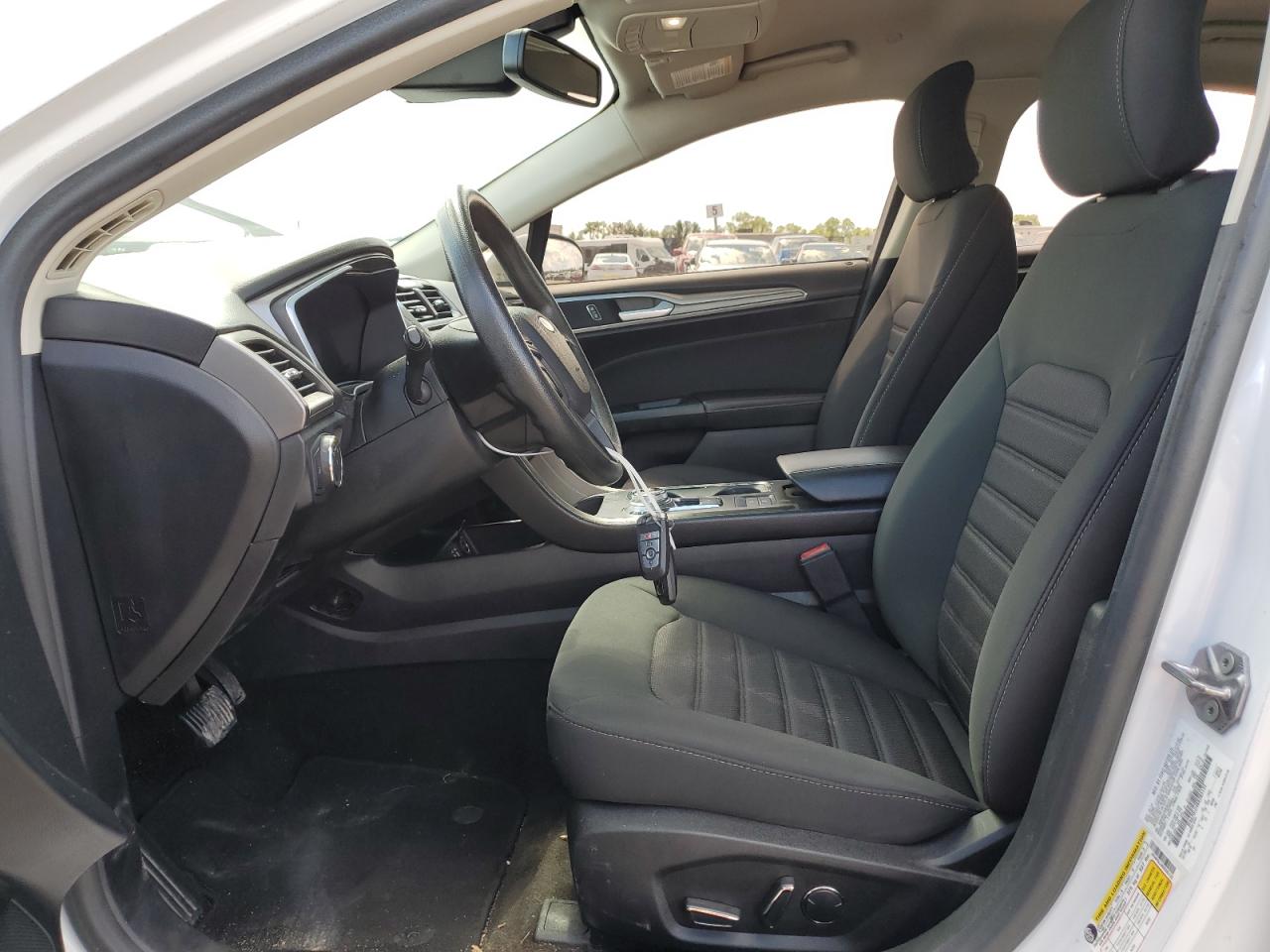 2019 Ford Fusion Se VIN: 3FA6P0LU4KR285122 Lot: 54022785