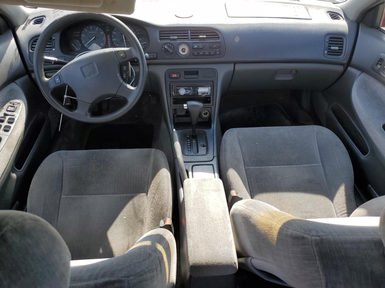 1995 Honda Accord Lx VIN: 1HGCD5637SA146541 Lot: 55335725