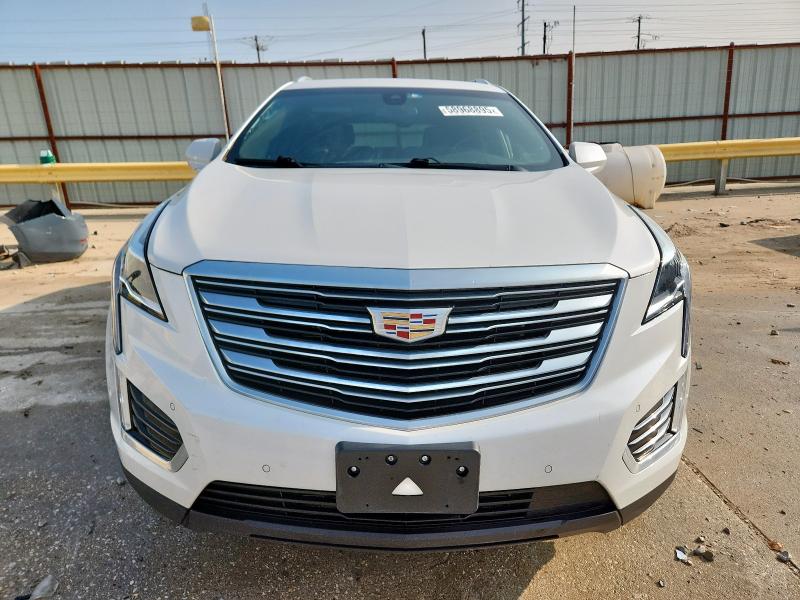  CADILLAC XT5 2019 White