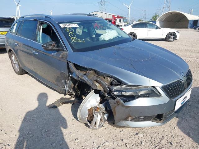 2018 SKODA SUPERB SE
