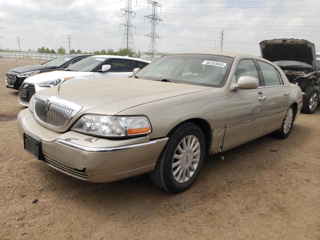 2005 Lincoln Town Car Signature