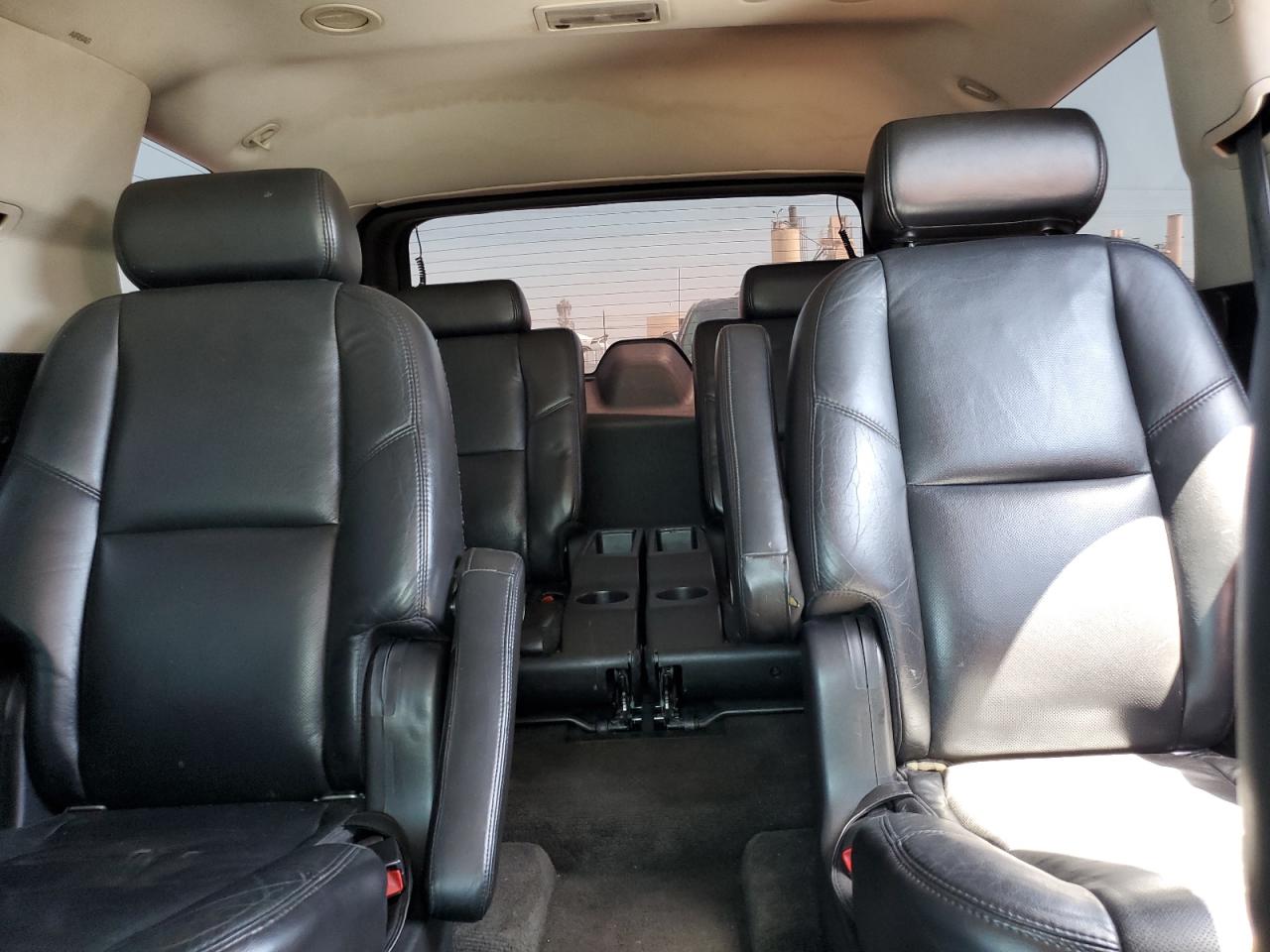 2007 Cadillac Escalade Luxury VIN: 1GYEC63897R327675 Lot: 57472405