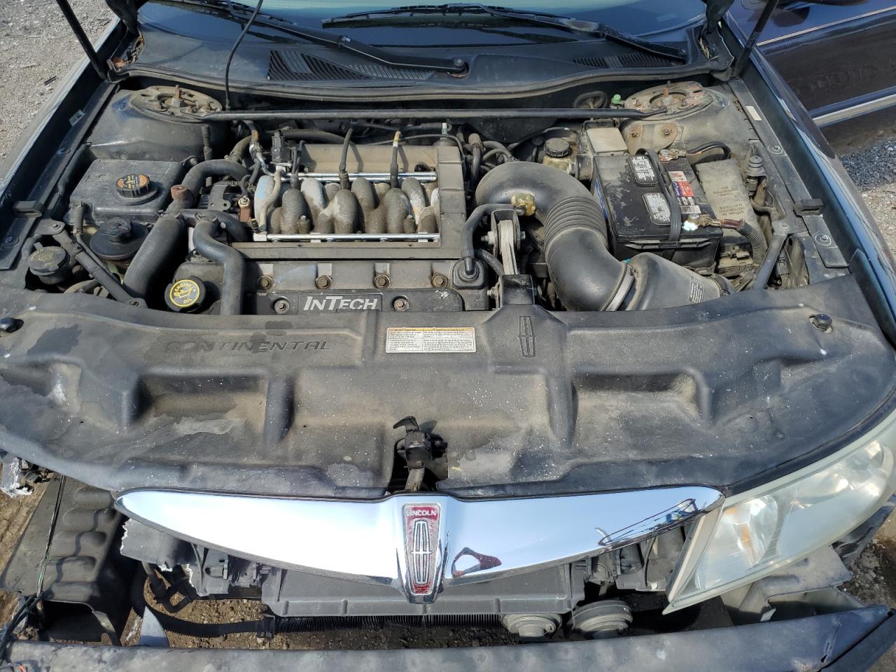 1999 Lincoln Continental VIN: 1LNHM97V2XY676602 Lot: 55109355