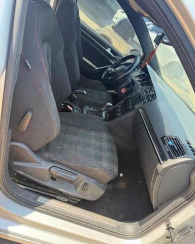 Hatchbacks VOLKSWAGEN GTI 2015 Srebrny