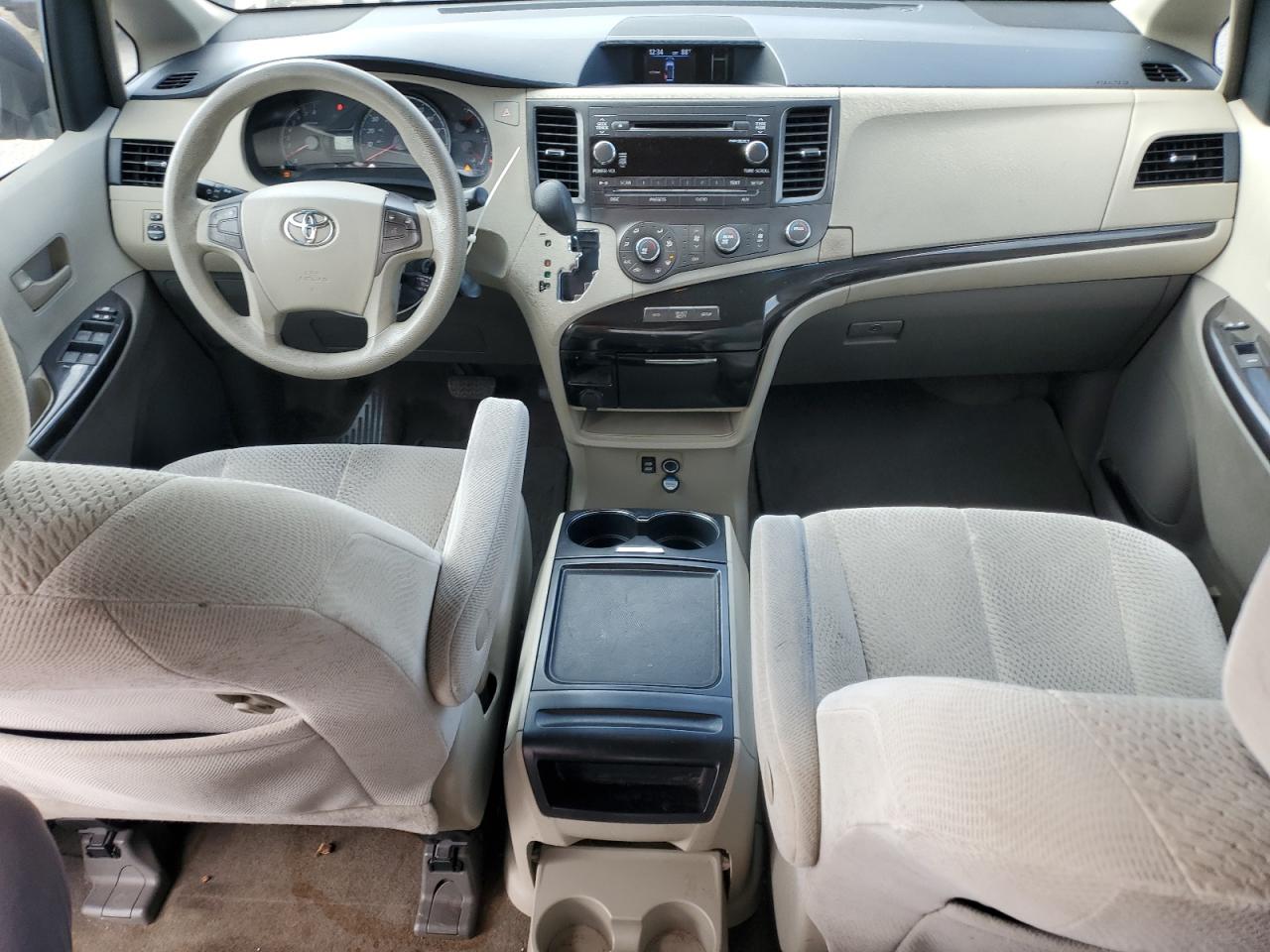 2012 Toyota Sienna Le VIN: 5TDKK3DC6CS276676 Lot: 56898135