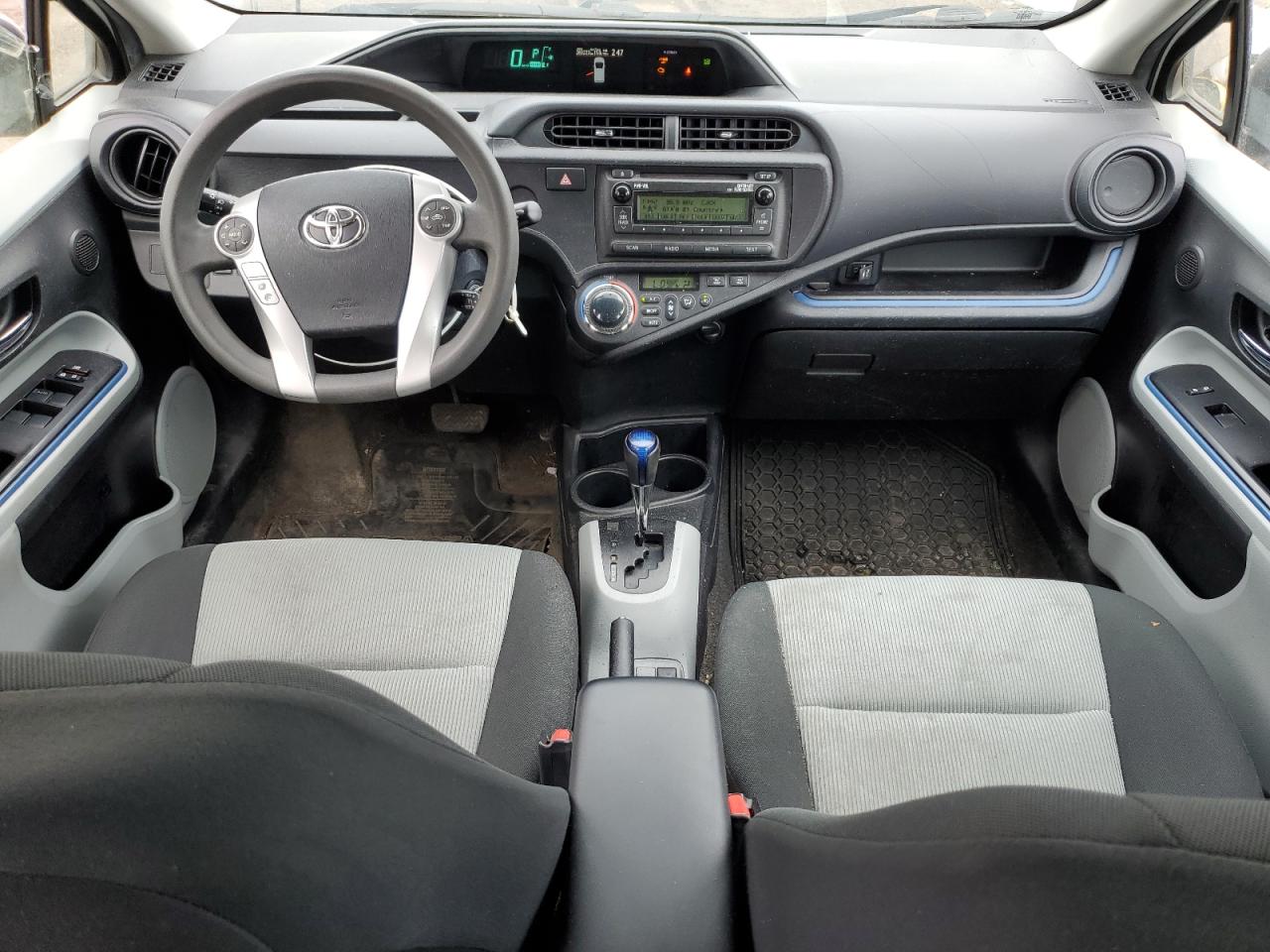 2013 Toyota Prius C VIN: JTDKDTB35D1533046 Lot: 55759445