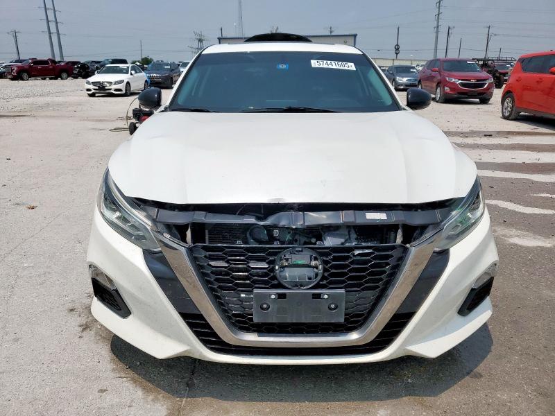  NISSAN ALTIMA 2019 Білий