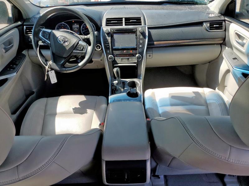  TOYOTA CAMRY 2015 Granatowy