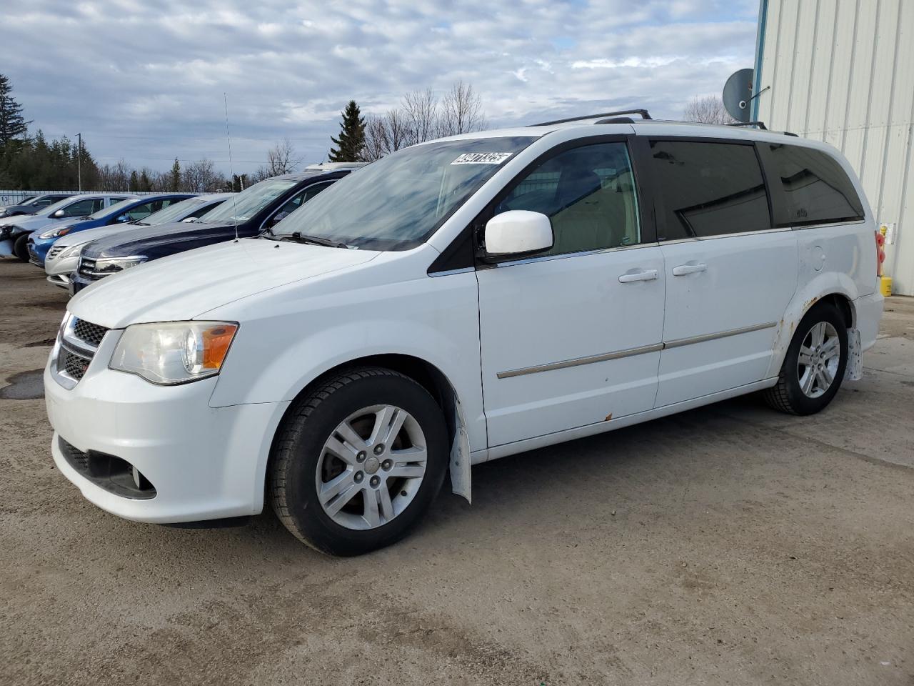 Bowmanville, ON에서 판매 중인 2014 Dodge Grand Caravan Crew - Minor Dent/Scratches