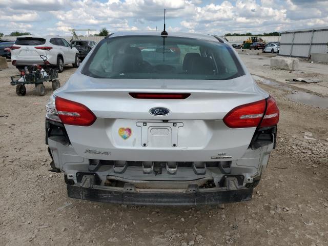  FORD FOCUS 2016 Серебристый