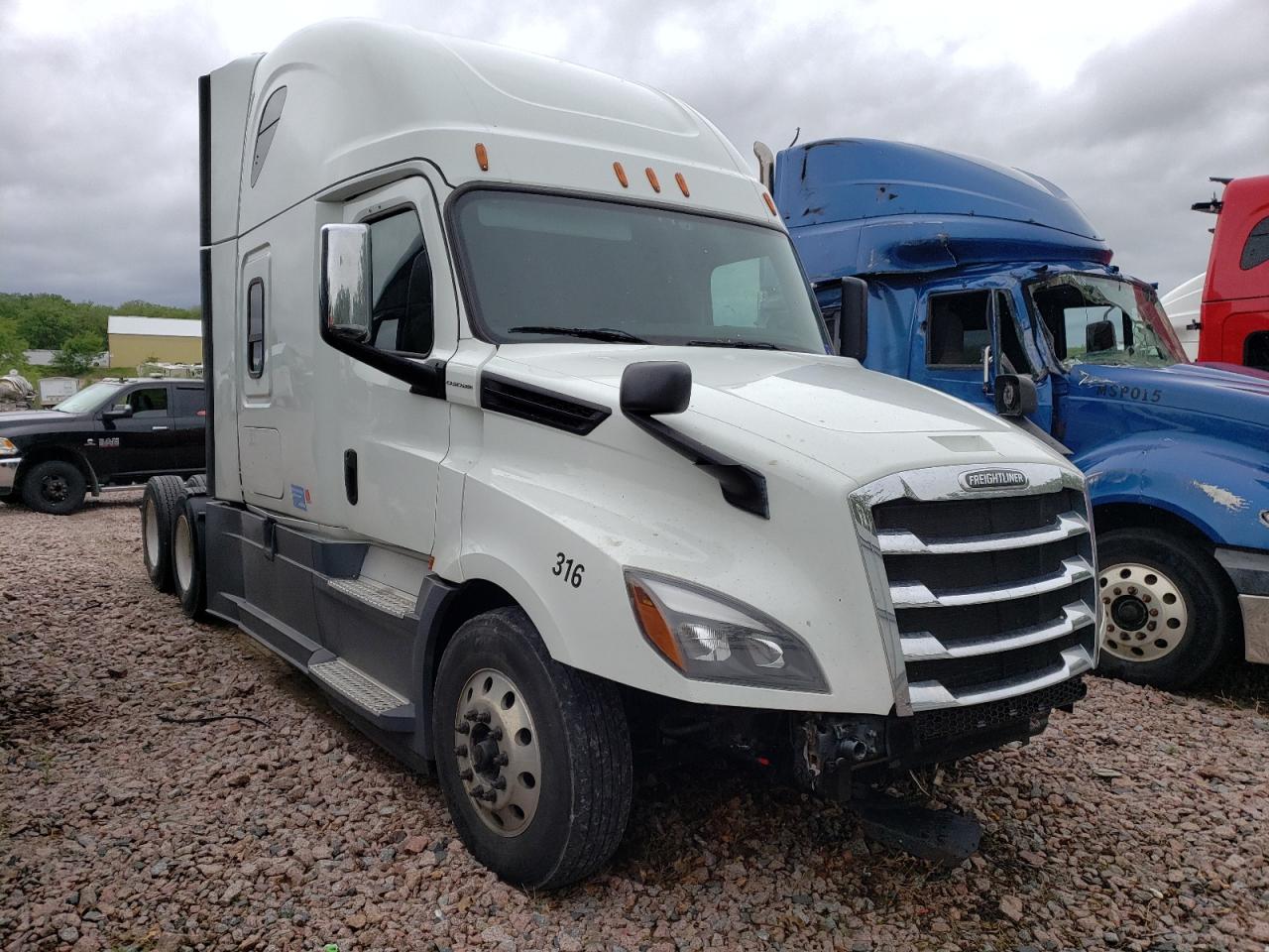 Avon, MN에서 판매 중인 2019 Freightliner Cascadia 126 Semi Truck - Mechanical