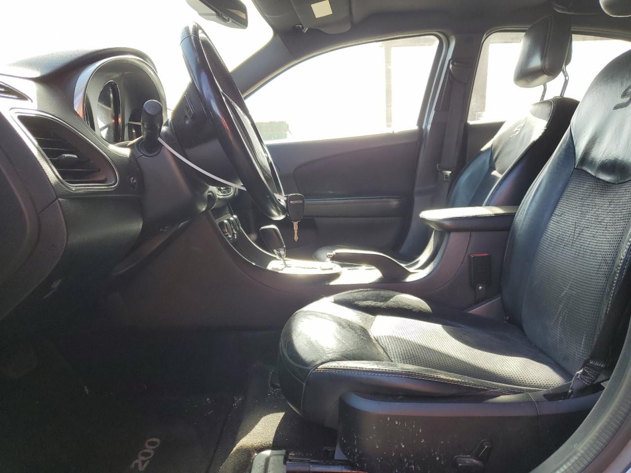 2013 Chrysler 200 Limited VIN: 1C3CCBCG9DN592942 Lot: 57446035