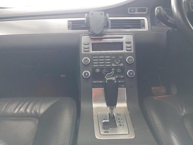 2010 VOLVO V70 SE D A