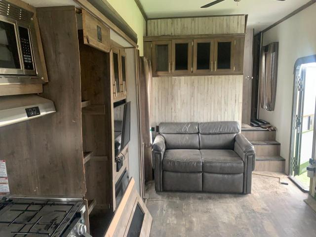 2019 FORESRIVER SABRE31IKT