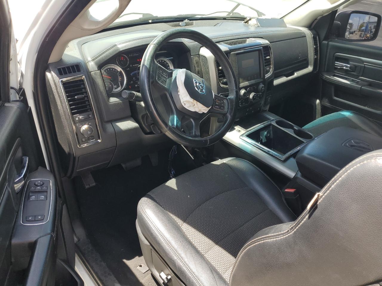 2015 Ram 1500 Sport VIN: 3C6JR6CT8FG687324 Lot: 56992605