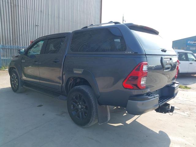 2022 TOYOTA HILUX INVI