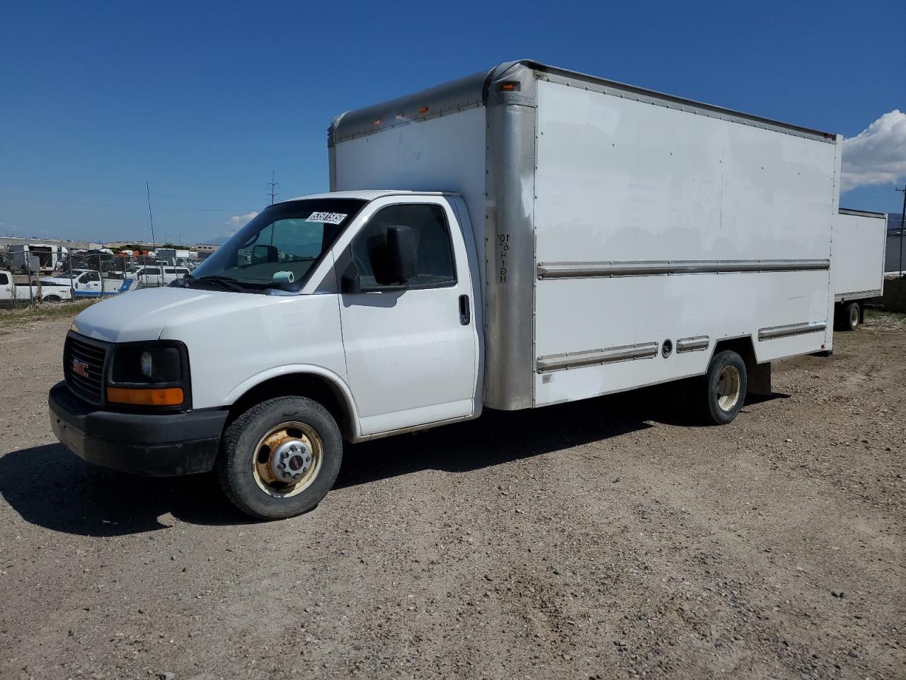 2011 Gmc Savana Cutaway G3500 იყიდება Farr West-ში, UT - Minor Dent/Scratches