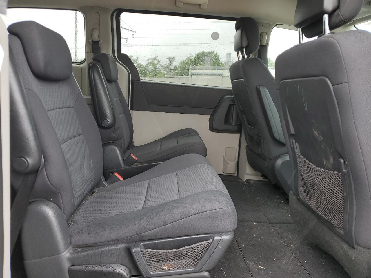 2010 Dodge Grand Caravan Sxt VIN: 2D4RN5D11AR461842 Lot: 58143205