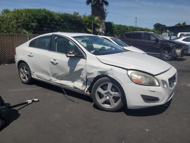  VOLVO S60 2013 Білий
