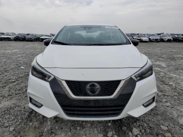 NISSAN VERSA 2021 Білий