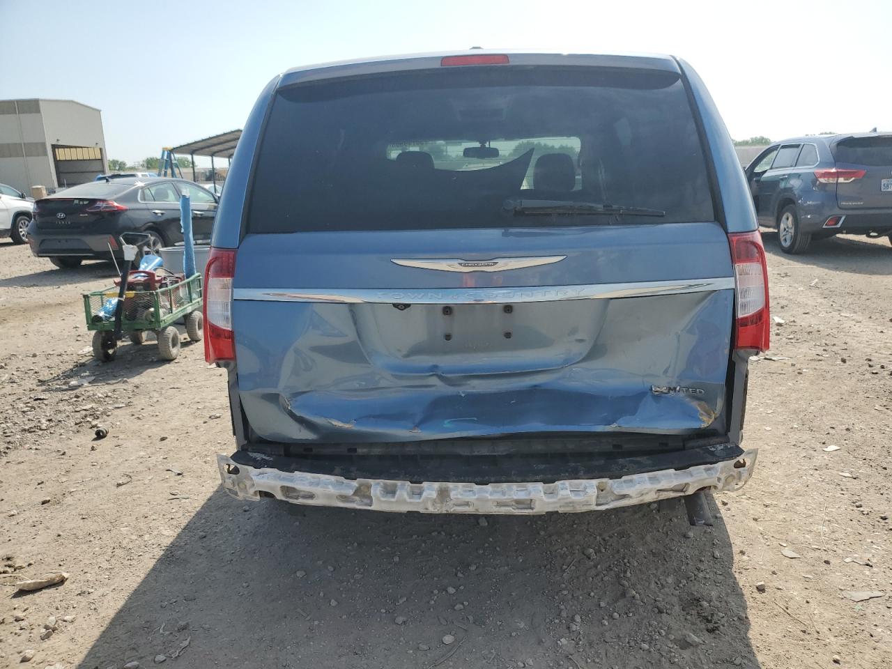 2011 Chrysler Town & Country Limited VIN: 2A4RR6DG4BR799940 Lot: 56749805
