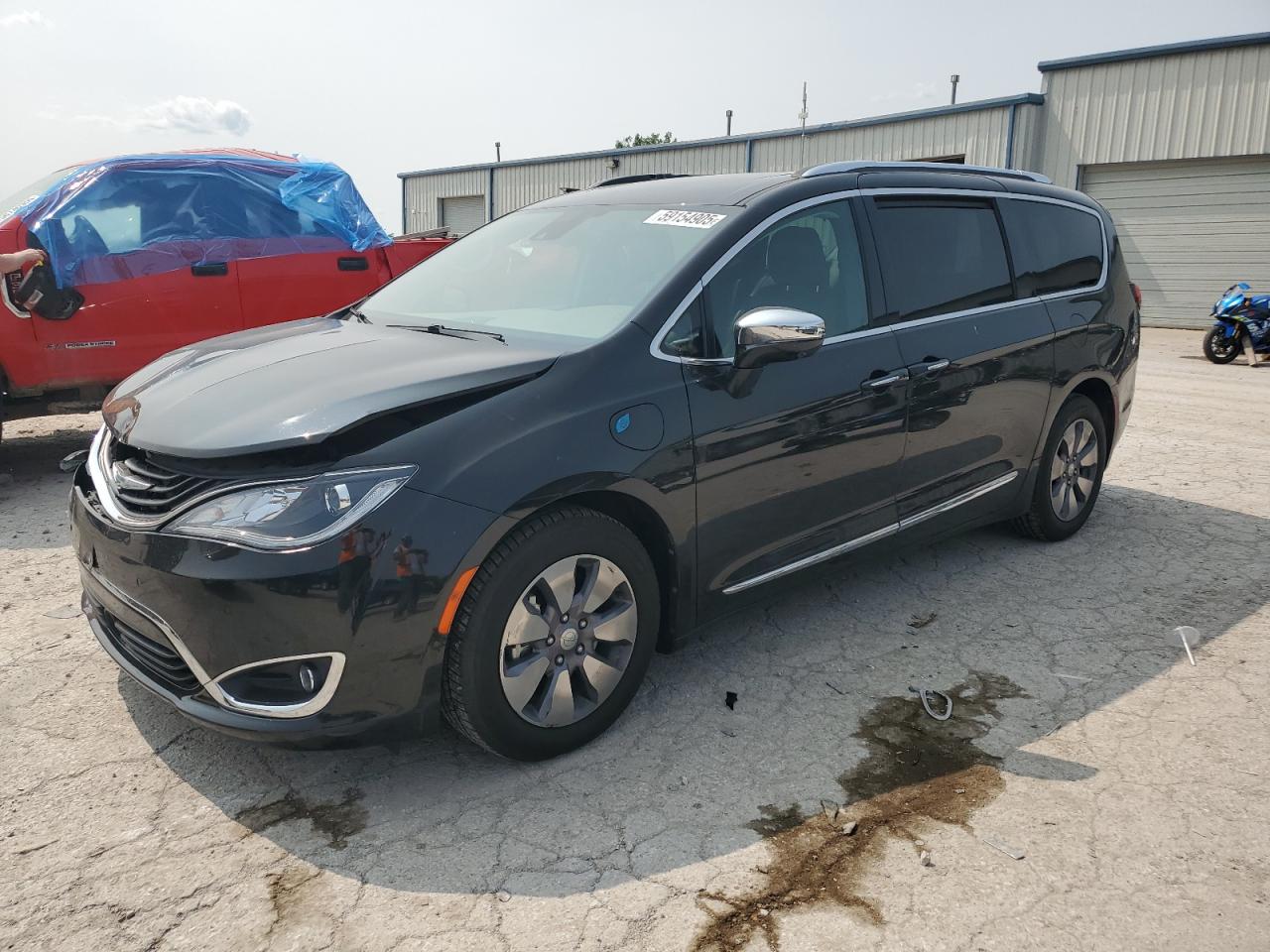 Kansas City, KS에서 판매 중인 2018 Chrysler Pacifica Hybrid Limited - Front End