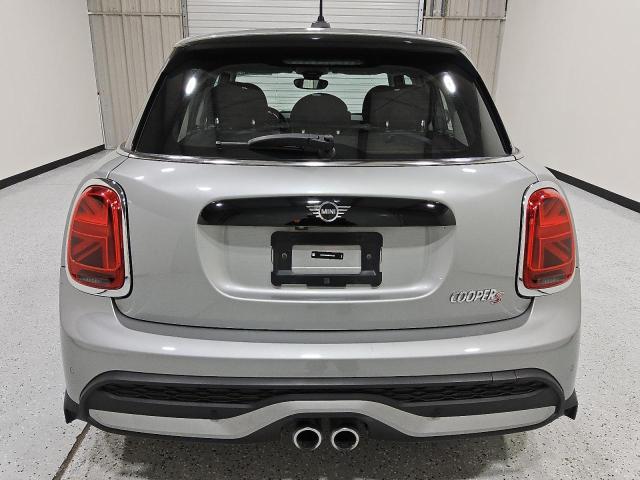  MINI COOPER 2024 Srebrny