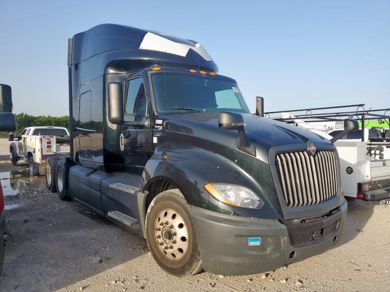 2019 International Lt625