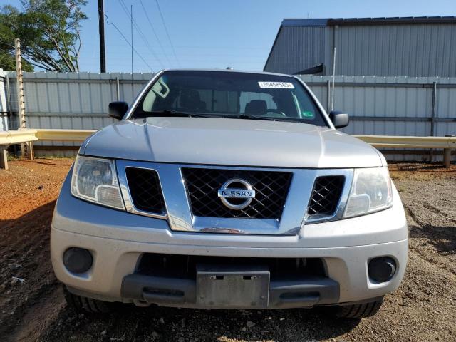  NISSAN FRONTIER 2018 Srebrny